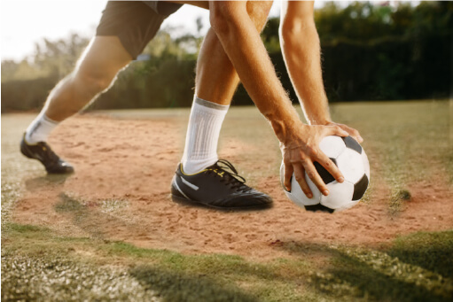 img-jogador-bola-min